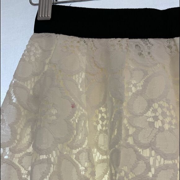 Loft lace skirt - Picture 5 of 14